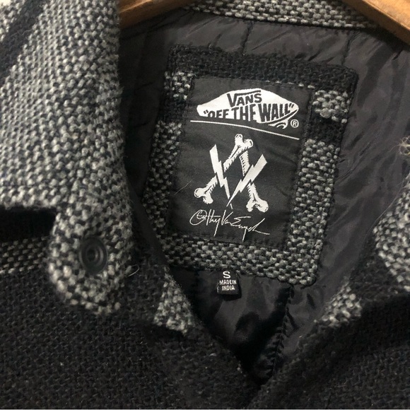 Vans Coat - Picture 3 of 4